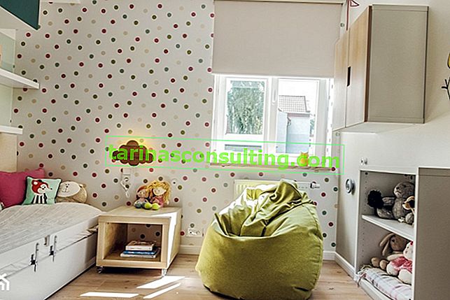 So dekorieren Sie die Wände eines Kinderzimmers - Punkte und Streifen in der Anordnung eines Kinderzimmers