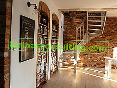 Knihovna ve výklenku - V některých starých bytech jsou velmi populární mělké výklenky ve stěnách, ** známé pro ...