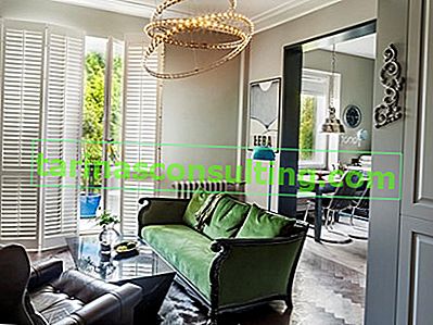 Grünes Velours-Sofa - Der zweite äußerst stilvolle Vorschlag ist ein ** Velours-Sofa in einem Grünton **.  Manchmal ist es ...